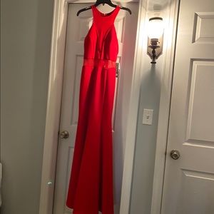 Red prom dress Size 5 BNWT
